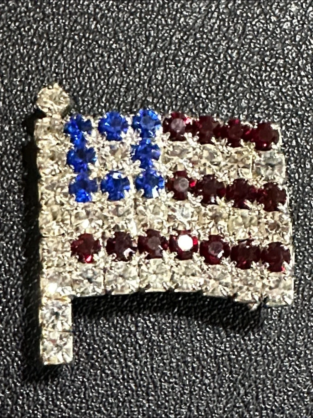 American Flag Crystal Rhinestone Brooch Pin Patriotic USA Vintage